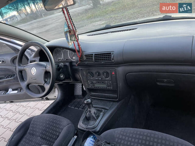 Серый Фольксваген Пассат, объемом двигателя 1.9 л и пробегом 319 тыс. км за 4700 $, фото 19 на Automoto.ua