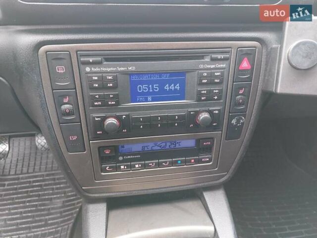 Серый Фольксваген Пассат, объемом двигателя 1.9 л и пробегом 450 тыс. км за 3950 $, фото 21 на Automoto.ua