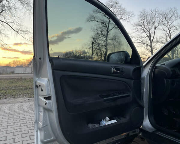 Серый Фольксваген Пассат, объемом двигателя 1.9 л и пробегом 319 тыс. км за 4700 $, фото 10 на Automoto.ua