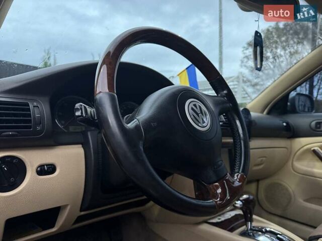 Сірий Фольксваген Пассат, об'ємом двигуна 2.5 л та пробігом 341 тис. км за 4500 $, фото 12 на Automoto.ua