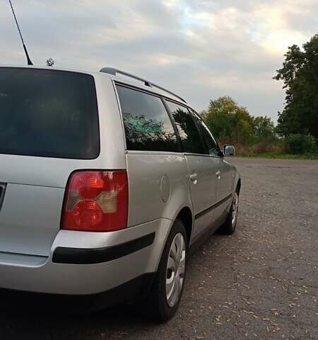 Серый Фольксваген Пассат, объемом двигателя 1.6 л и пробегом 271 тыс. км за 3599 $, фото 4 на Automoto.ua