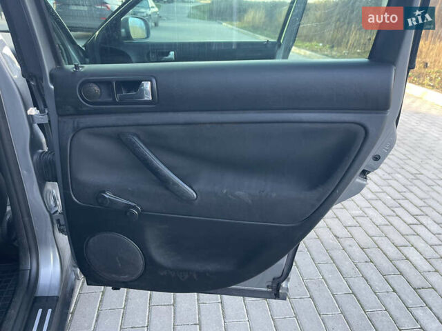 Серый Фольксваген Пассат, объемом двигателя 1.9 л и пробегом 323 тыс. км за 2999 $, фото 22 на Automoto.ua