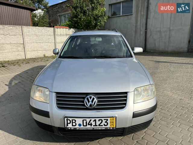 Серый Фольксваген Пассат, объемом двигателя 1.6 л и пробегом 198 тыс. км за 4400 $, фото 7 на Automoto.ua