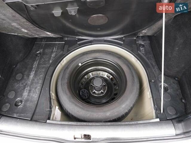 Серый Фольксваген Пассат, объемом двигателя 1.9 л и пробегом 450 тыс. км за 3950 $, фото 25 на Automoto.ua