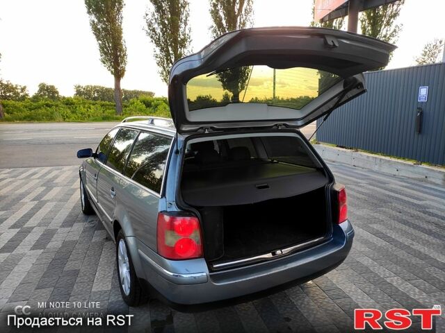 Сірий Фольксваген Пассат, об'ємом двигуна 2.5 л та пробігом 296 тис. км за 3900 $, фото 9 на Automoto.ua