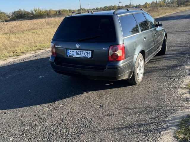 Сірий Фольксваген Пассат, об'ємом двигуна 2 л та пробігом 311 тис. км за 5000 $, фото 5 на Automoto.ua