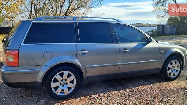 Серый Фольксваген Пассат, объемом двигателя 2.5 л и пробегом 298 тыс. км за 3999 $, фото 7 на Automoto.ua