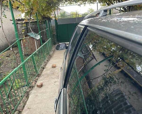 Серый Фольксваген Пассат, объемом двигателя 1.9 л и пробегом 300 тыс. км за 2500 $, фото 7 на Automoto.ua