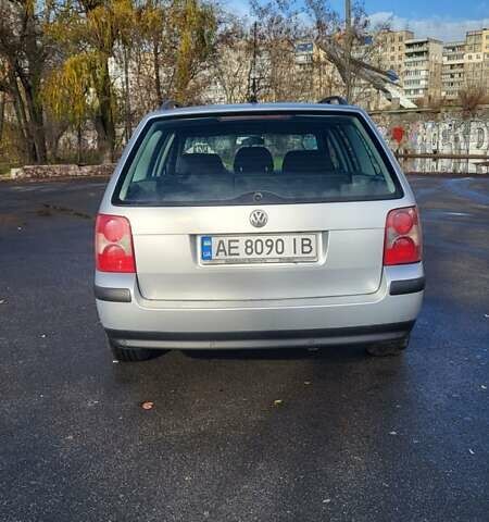 Сірий Фольксваген Пассат, об'ємом двигуна 1.9 л та пробігом 265 тис. км за 4500 $, фото 6 на Automoto.ua