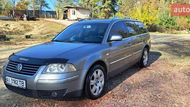 Серый Фольксваген Пассат, объемом двигателя 2.5 л и пробегом 298 тыс. км за 3999 $, фото 4 на Automoto.ua