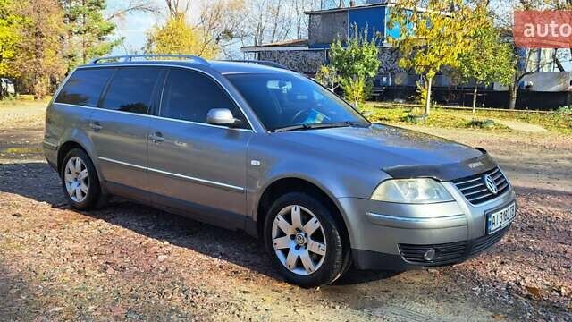 Серый Фольксваген Пассат, объемом двигателя 2.5 л и пробегом 298 тыс. км за 3999 $, фото 6 на Automoto.ua