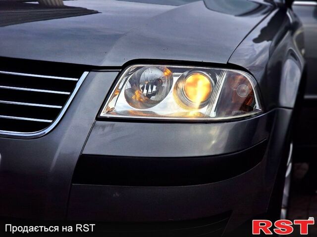 Сірий Фольксваген Пассат, об'ємом двигуна 1.9 л та пробігом 320 тис. км за 4450 $, фото 6 на Automoto.ua