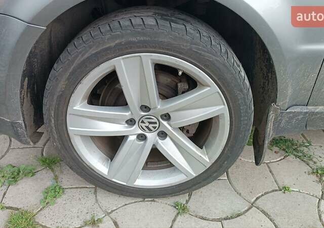 Серый Фольксваген Пассат, объемом двигателя 1.6 л и пробегом 318 тыс. км за 4950 $, фото 8 на Automoto.ua