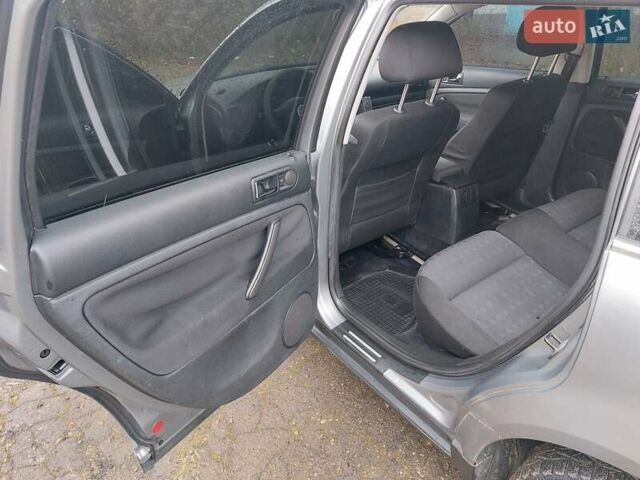 Серый Фольксваген Пассат, объемом двигателя 1.9 л и пробегом 450 тыс. км за 3950 $, фото 38 на Automoto.ua