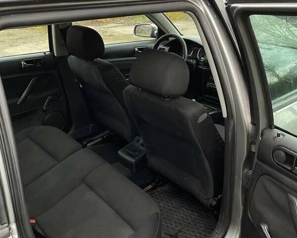 Сірий Фольксваген Пассат, об'ємом двигуна 1.9 л та пробігом 300 тис. км за 2300 $, фото 3 на Automoto.ua