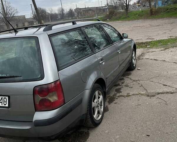 Сірий Фольксваген Пассат, об'ємом двигуна 1.9 л та пробігом 300 тис. км за 2300 $, фото 2 на Automoto.ua