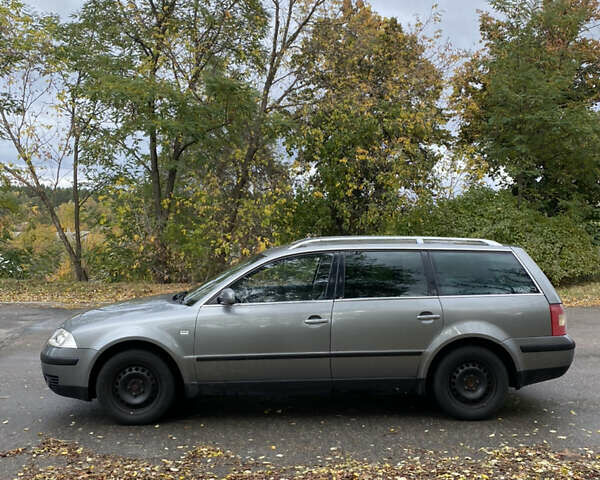 Серый Фольксваген Пассат, объемом двигателя 1.78 л и пробегом 245 тыс. км за 3850 $, фото 3 на Automoto.ua