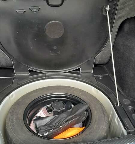 Сірий Фольксваген Пассат, об'ємом двигуна 1.6 л та пробігом 159 тис. км за 5200 $, фото 24 на Automoto.ua