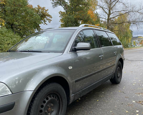 Серый Фольксваген Пассат, объемом двигателя 1.78 л и пробегом 245 тыс. км за 3850 $, фото 10 на Automoto.ua