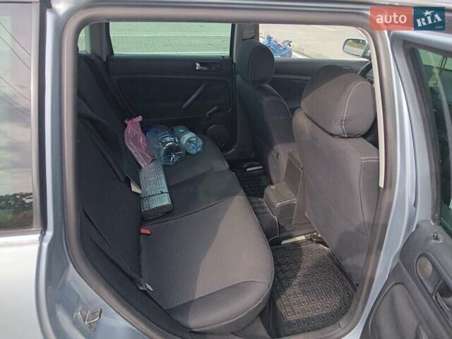 Серый Фольксваген Пассат, объемом двигателя 1.98 л и пробегом 300 тыс. км за 5000 $, фото 6 на Automoto.ua