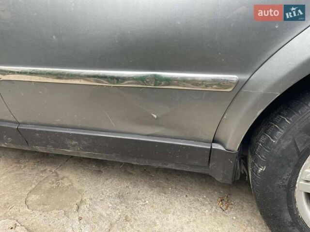 Серый Фольксваген Пассат, объемом двигателя 1.9 л и пробегом 300 тыс. км за 2500 $, фото 6 на Automoto.ua