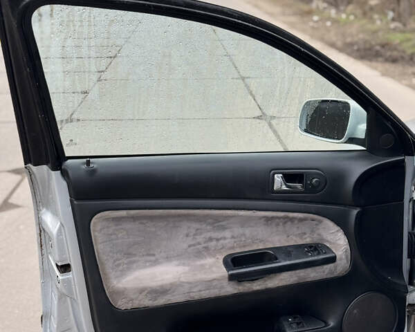 Сірий Фольксваген Пассат, об'ємом двигуна 1.9 л та пробігом 250 тис. км за 3799 $, фото 5 на Automoto.ua