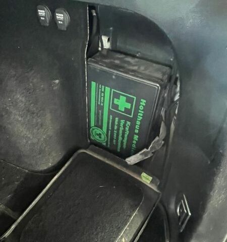 Серый Фольксваген Пассат, объемом двигателя 1.9 л и пробегом 405 тыс. км за 4499 $, фото 22 на Automoto.ua