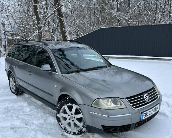 Серый Фольксваген Пассат, объемом двигателя 1.9 л и пробегом 299 тыс. км за 3950 $, фото 1 на Automoto.ua