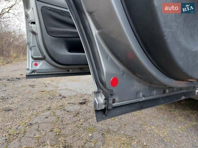 Серый Фольксваген Пассат, объемом двигателя 1.9 л и пробегом 450 тыс. км за 3950 $, фото 40 на Automoto.ua