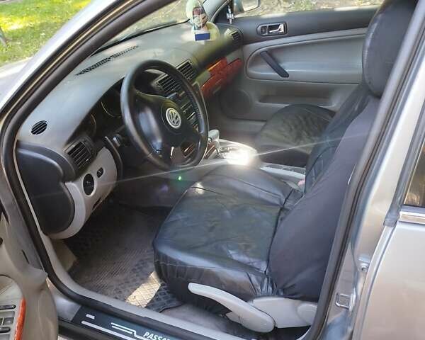 Сірий Фольксваген Пассат, об'ємом двигуна 2.5 л та пробігом 482 тис. км за 4700 $, фото 2 на Automoto.ua