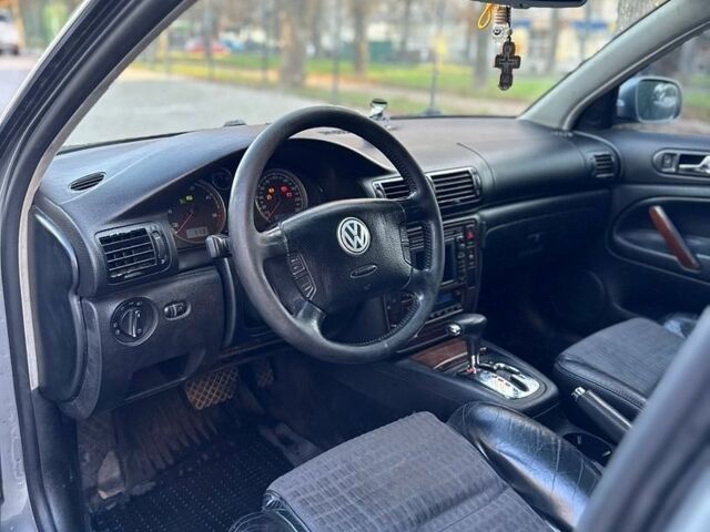 Сірий Фольксваген Пассат, об'ємом двигуна 2.5 л та пробігом 380 тис. км за 2750 $, фото 7 на Automoto.ua