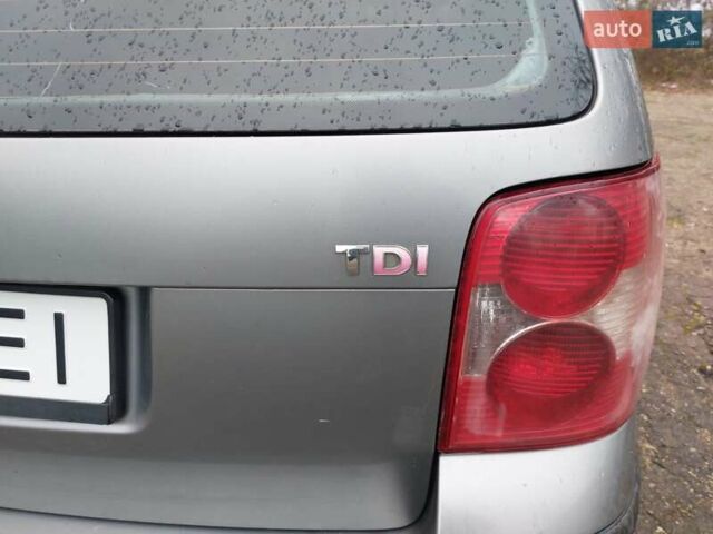 Серый Фольксваген Пассат, объемом двигателя 1.9 л и пробегом 450 тыс. км за 3950 $, фото 44 на Automoto.ua