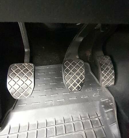 Сірий Фольксваген Пассат, об'ємом двигуна 1.6 л та пробігом 159 тис. км за 5200 $, фото 28 на Automoto.ua