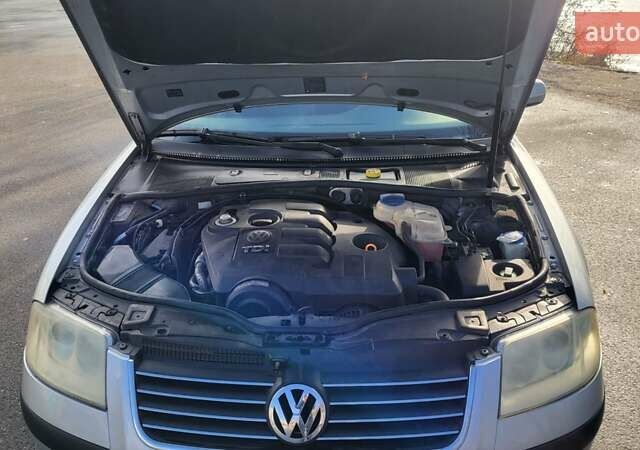 Сірий Фольксваген Пассат, об'ємом двигуна 1.9 л та пробігом 265 тис. км за 4500 $, фото 11 на Automoto.ua