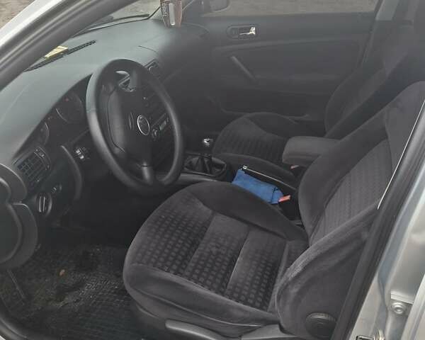 Серый Фольксваген Пассат, объемом двигателя 2 л и пробегом 247 тыс. км за 4299 $, фото 15 на Automoto.ua