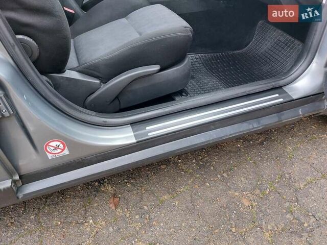 Серый Фольксваген Пассат, объемом двигателя 1.9 л и пробегом 450 тыс. км за 3950 $, фото 33 на Automoto.ua