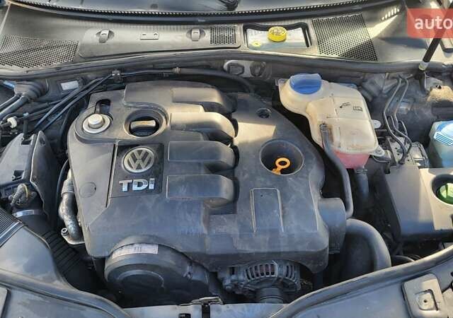 Сірий Фольксваген Пассат, об'ємом двигуна 1.9 л та пробігом 265 тис. км за 4500 $, фото 12 на Automoto.ua