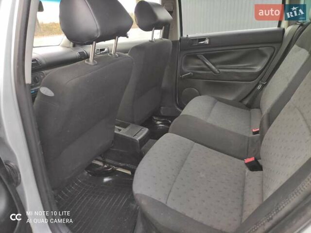 Сірий Фольксваген Пассат, об'ємом двигуна 1.9 л та пробігом 367 тис. км за 3900 $, фото 14 на Automoto.ua