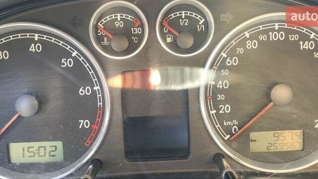 Серый Фольксваген Пассат, объемом двигателя 1.6 л и пробегом 260 тыс. км за 4000 $, фото 10 на Automoto.ua