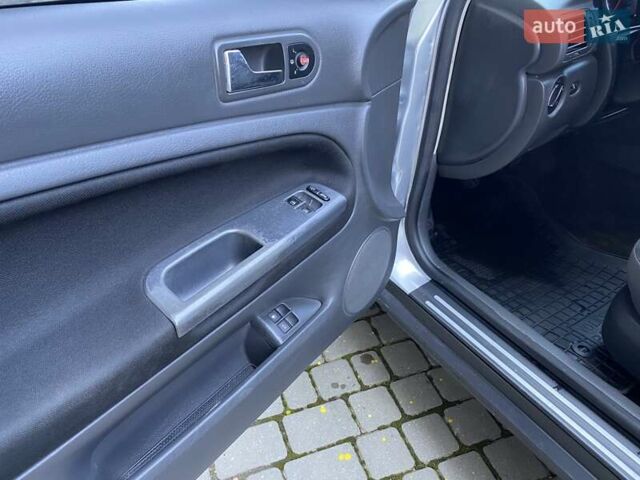 Серый Фольксваген Пассат, объемом двигателя 1.6 л и пробегом 335 тыс. км за 3999 $, фото 20 на Automoto.ua