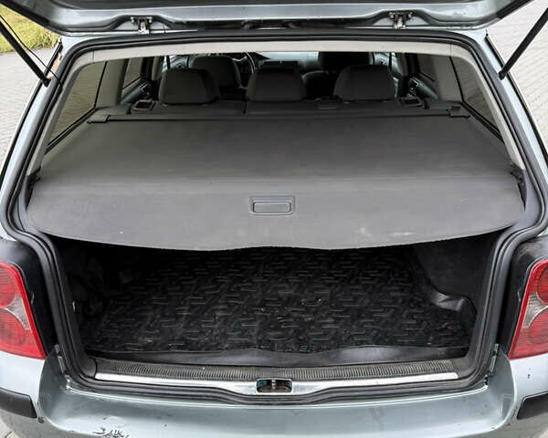 Сірий Фольксваген Пассат, об'ємом двигуна 2 л та пробігом 366 тис. км за 4300 $, фото 15 на Automoto.ua