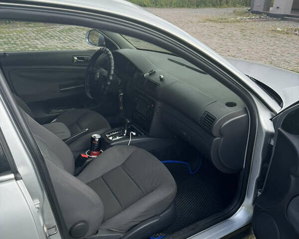 Серый Фольксваген Пассат, объемом двигателя 2.5 л и пробегом 365 тыс. км за 4500 $, фото 8 на Automoto.ua