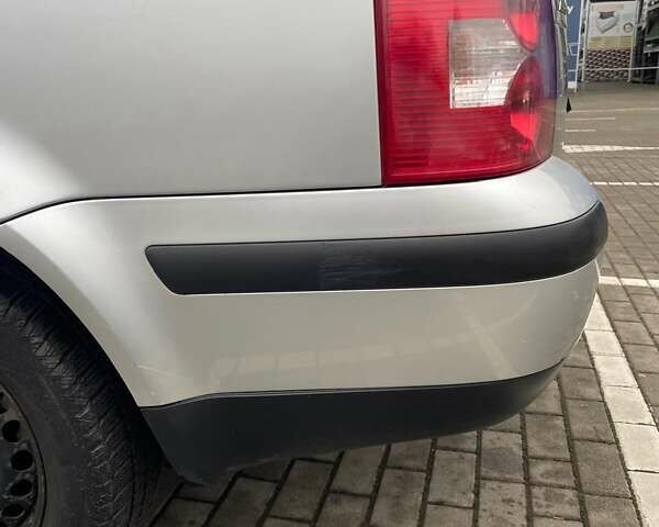 Серый Фольксваген Пассат, объемом двигателя 1.6 л и пробегом 225 тыс. км за 4500 $, фото 21 на Automoto.ua