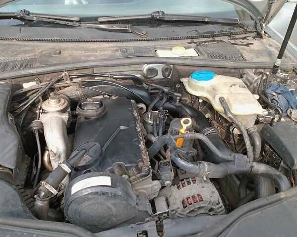 Серый Фольксваген Пассат, объемом двигателя 1.9 л и пробегом 400 тыс. км за 3600 $, фото 1 на Automoto.ua