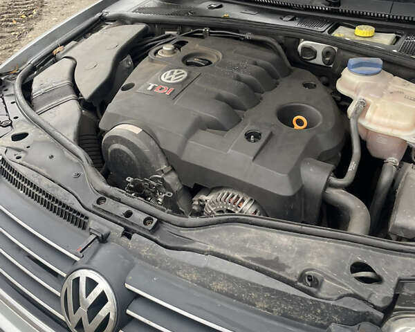 Серый Фольксваген Пассат, объемом двигателя 1.9 л и пробегом 428 тыс. км за 4150 $, фото 5 на Automoto.ua