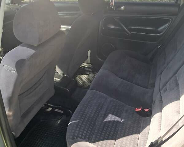 Серый Фольксваген Пассат, объемом двигателя 1.6 л и пробегом 205 тыс. км за 5300 $, фото 8 на Automoto.ua