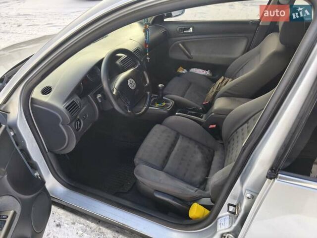 Серый Фольксваген Пассат, объемом двигателя 2 л и пробегом 391 тыс. км за 1800 $, фото 2 на Automoto.ua