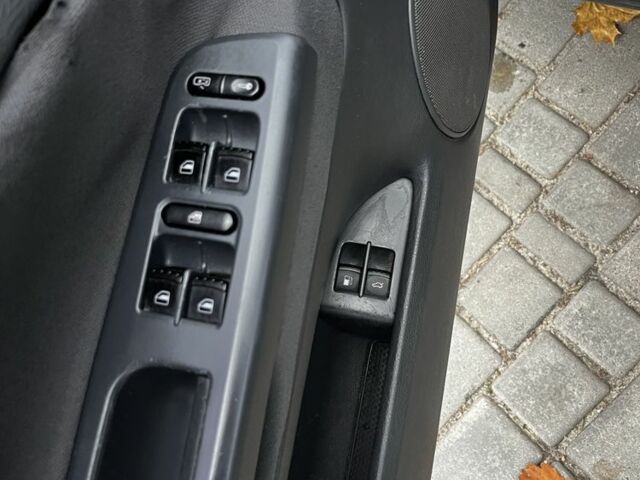 Сірий Фольксваген Пассат, об'ємом двигуна 1.9 л та пробігом 399 тис. км за 3450 $, фото 12 на Automoto.ua