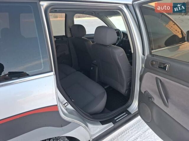 Серый Фольксваген Пассат, объемом двигателя 1.9 л и пробегом 260 тыс. км за 4650 $, фото 17 на Automoto.ua