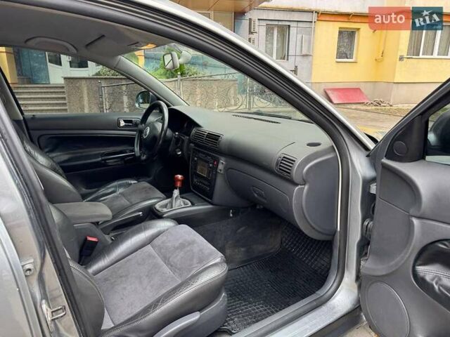 Серый Фольксваген Пассат, объемом двигателя 1.97 л и пробегом 452 тыс. км за 4800 $, фото 4 на Automoto.ua